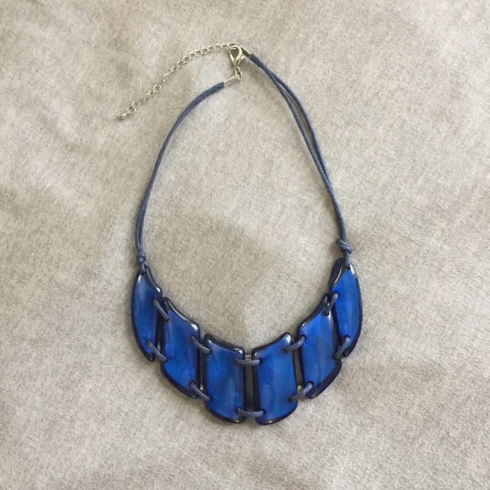 NWOT statement necklace